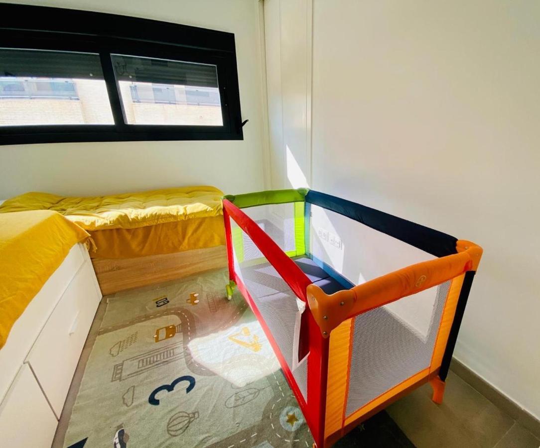 Beach Family Apartment *
